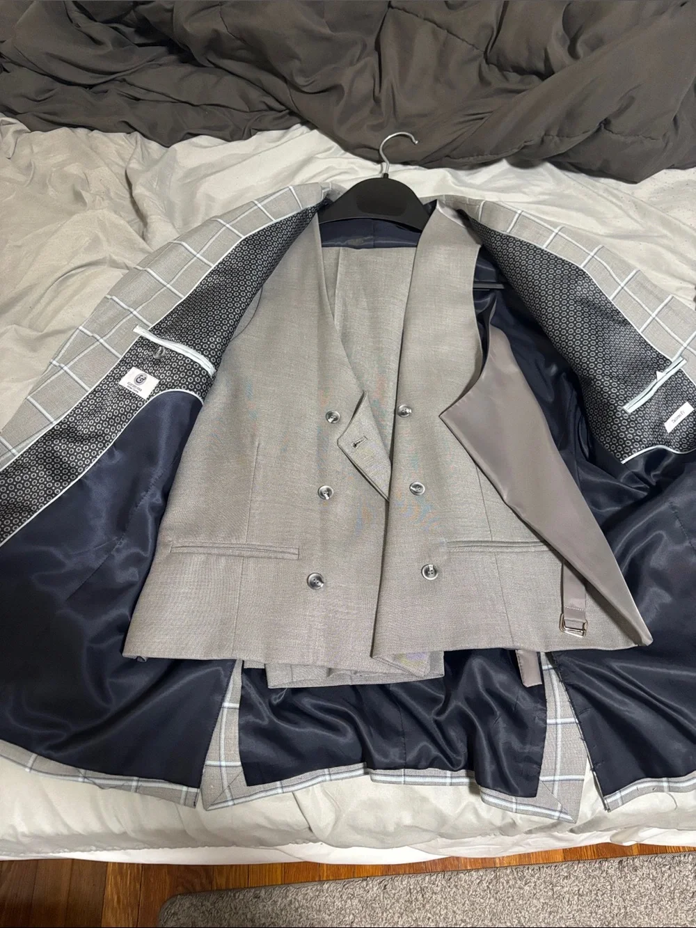 Light Gray Windowpane Three Piece Suit - Modern Tailored Fit